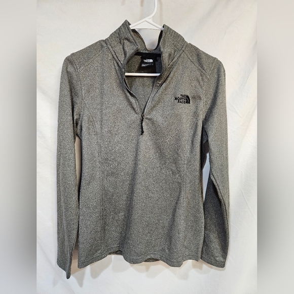 The North Face Tops - The North Face Glacier Gray 1/4 Zip Fleece Pullover Sweater Size: Small